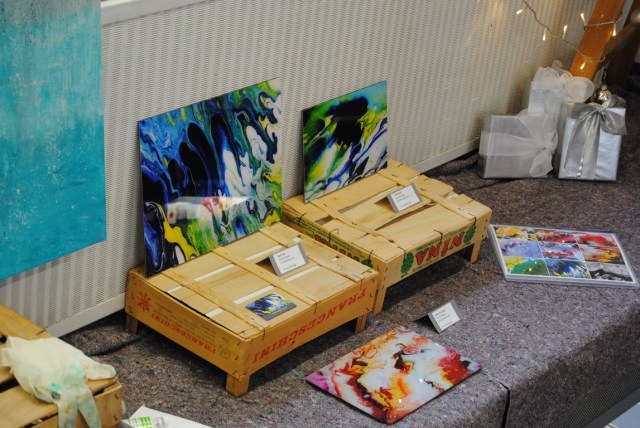 fluids mit acryl ganz modern in allen farben, abstrakte kunst in weilheim bei münchen