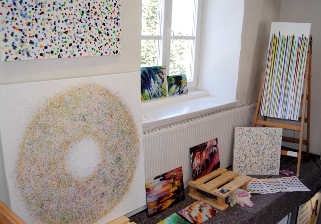 exhibition weilheim, series colorful acrylics, fluid paintings, Astrid Stöppel, astridstoeppel.com, german abstract artist, artworks online, art for collectors