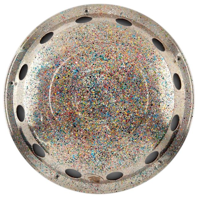 Mission to help - his hubcap is a special project and collaboration with 4bysix to raise funds to help the homeless people in London, its a unique piece of art for charity by Astrid Stoeppel. Astrid is a professional german artist near to Munich with a favor for vibrant and colorful artworks.